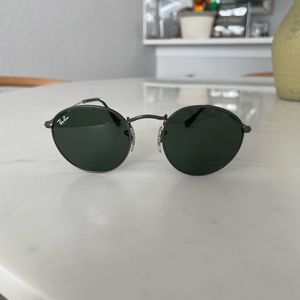 Ray Ban Round Sunglasses (smaller size 47)